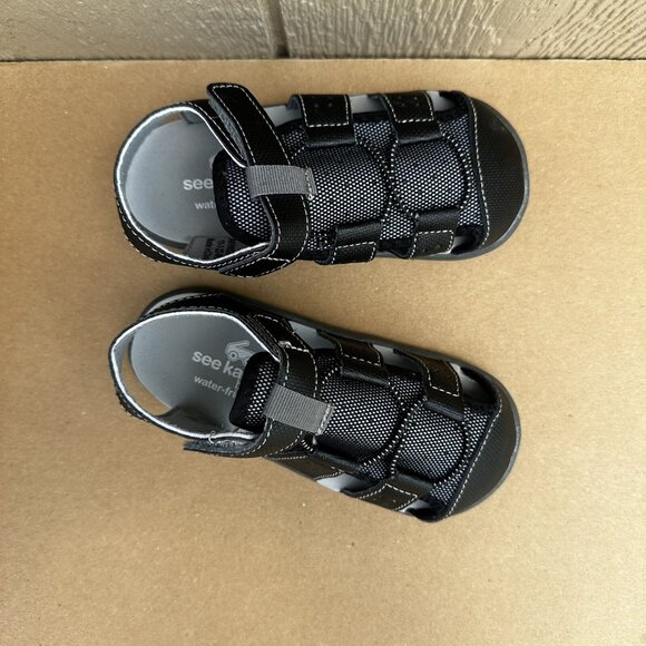 See Kai Run Basics Spencer Fisherman Sandals Closed-Toe Water-Friendly Size 12 - Picture 2 of 7